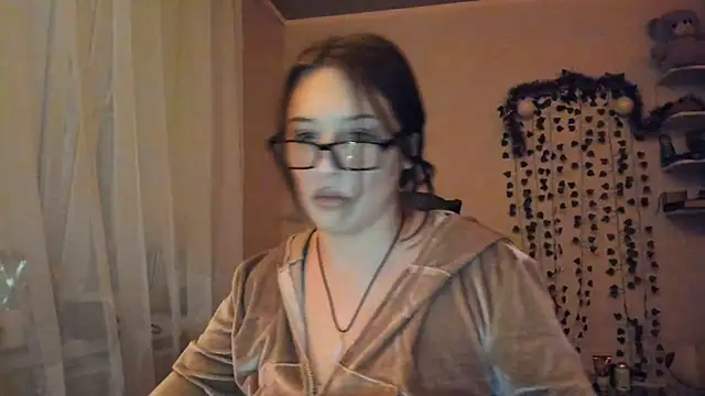 Stephanie Hills online show from January 15, 2026, 7:17 pm