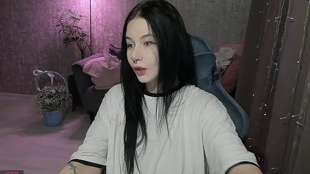 AlinaGreeeen online show from October 9, 2025, 5:52 am