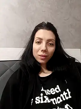 Snapshot of Princessa99885 chatting on November 17, 2025, 2:43 pm Princessa99885 online show from November 17, 2025, 2:43 pm