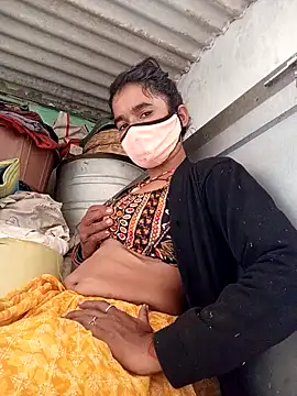 MISS LOVE 001 online show from October 24, 2025, 5:50 am