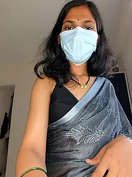 Shivani2002 online show from May 21, 2026, 4:54 am