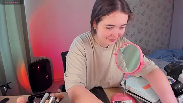 Alice next door online show from April 4, 2026, 10:11 am