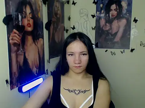 Em7MaA online show from October 27, 2025, 7:20 am