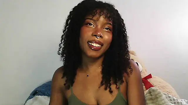 Snapshot of SparklingSoleil chatting on September 27, 2025, 12:06 am SparklingSoleil online show from September 27, 2025, 12:06 am