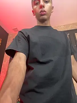 Snapshot of Mister_Obsession chatting on October 28, 2025, 7:24 pm Mister Obsession online show from October 28, 2025, 7:24 pm