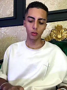 Snapshot of Mister_Obsession chatting on November 25, 2025, 6:52 pm Mister Obsession online show from November 25, 2025, 6:52 pm