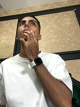 Snapshot of Mister_Obsession chatting on November 28, 2025, 7:14 pm Mister Obsession online show from November 28, 2025, 7:14 pm