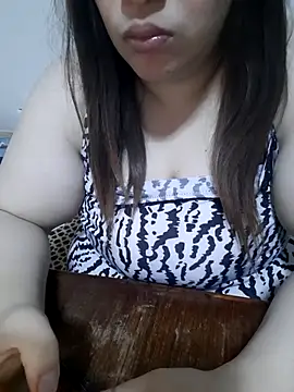 Snapshot of Madam-bezoul- chatting on November 27, 2025, 8:53 pm Madam-bezoul- online show from November 27, 2025, 8:53 pm