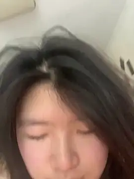 Snapshot of SSlady521 chatting on December 17, 2025, 5:56 am SSlady521 online show from December 17, 2025, 5:56 am