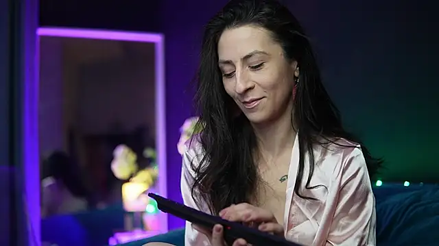 Snapshot of RubyRosa chatting on December 14, 2025, 10:48 pm RubyRosa online show from December 14, 2025, 10:48 pm