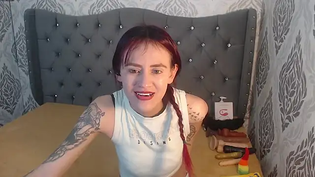 Snapshot of katheblows chatting on October 15, 2025, 12:35 pm katheblows online show from October 15, 2025, 12:35 pm