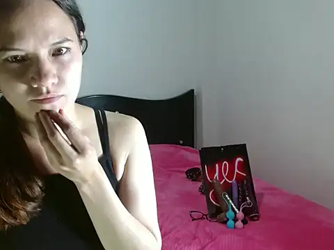 yarafuckass online show from February 3, 2026, 7:52 pm