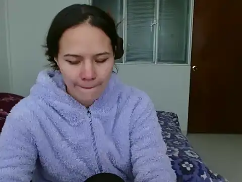 Snapshot of yarafuckass chatting on May 30, 2026, 1:50 pm yarafuckass online show from May 30, 2026, 1:50 pm