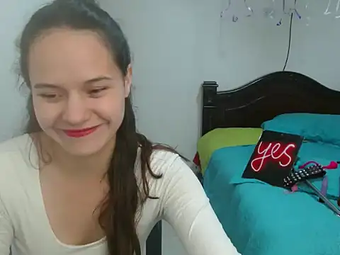 yarafuckass online show from February 2, 2026, 8:08 pm