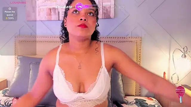 Snapshot of ValeriaJulio_ chatting on September 13, 2025, 11:32 am ValeriaJulio online show from September 13, 2025, 11:32 am