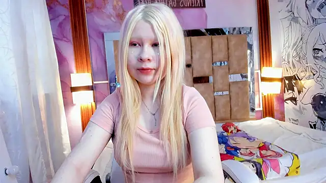 Snapshot of Melody_Lolii chatting on October 16, 2025, 6:05 pm Melody Lolii online show from October 16, 2025, 6:05 pm