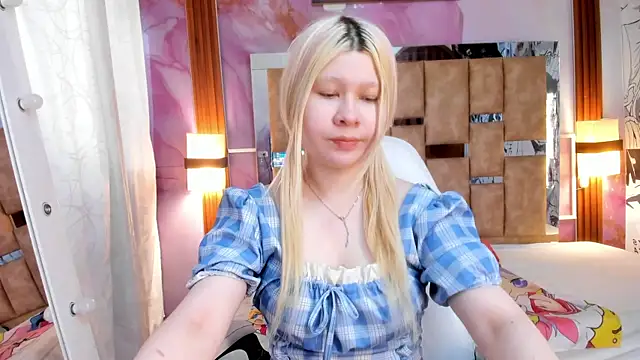 Snapshot of Melody_Lolii chatting on November 15, 2025, 6:01 pm Melody Lolii online show from November 15, 2025, 6:01 pm