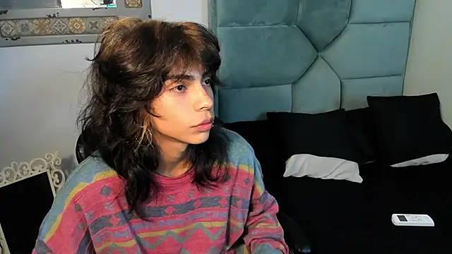 Dereck Manson online show from November 9, 2025, 11:47 am