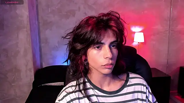 Dereck Manson online show from December 3, 2025, 11:42 am