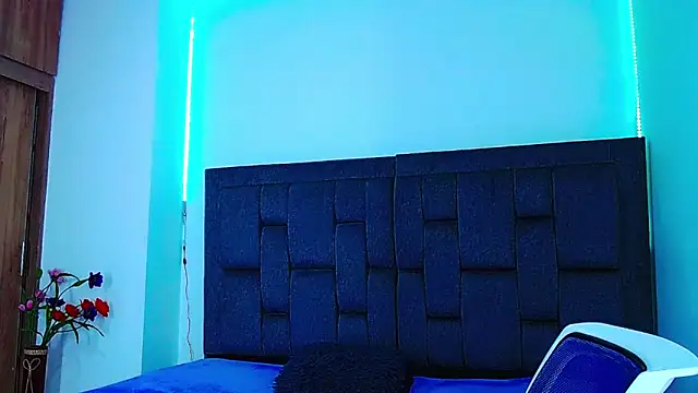 dirty model online show from October 3, 2025, 4:14 am