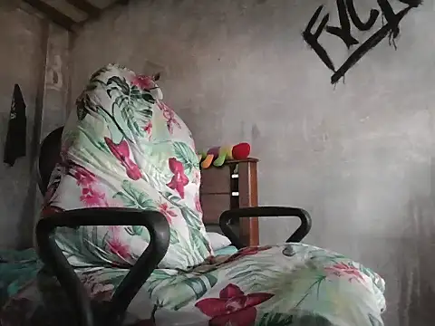 dirty model online show from February 28, 2026, 7:46 pm