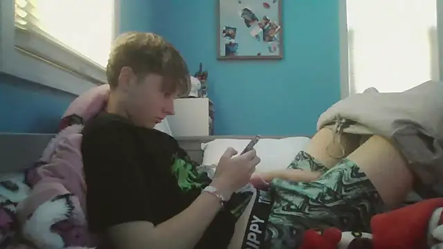 Snapshot of Liam_axel35 chatting on October 22, 2025, 7:24 pm Liam axel35 online show from October 22, 2025, 7:24 pm