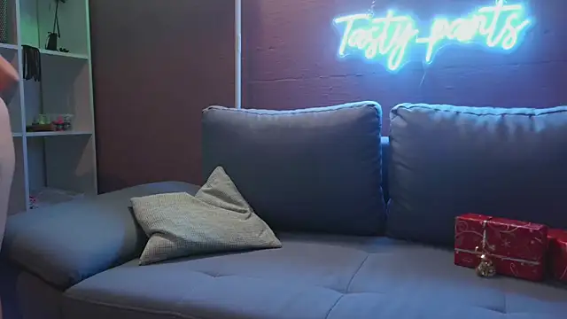 Snapshot of Tasty_pants chatting on December 20, 2025, 11:13 am Tasty pants online show from December 20, 2025, 11:13 am