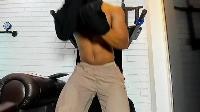 ItaloMoore online show from January 16, 2026, 11:25 am