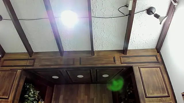 ItaloMoore online show from November 15, 2025, 12:20 pm