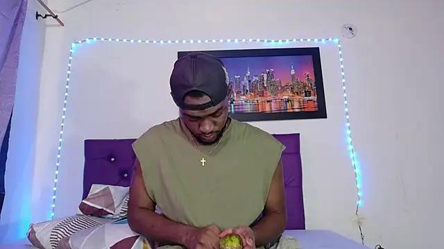 Snapshot of eebony_stallion chatting on April 30, 2026, 7:54 pm eebony stallion online show from April 30, 2026, 7:54 pm