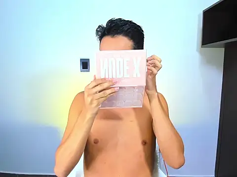 Snapshot of melissa_fem_ chatting on October 29, 2025, 12:42 am melissa fem online show from October 29, 2025, 12:42 am