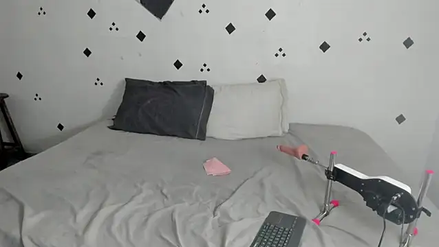 samaramour online show from December 1, 2025, 12:06 pm