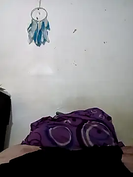 samanthahot11 online show from October 26, 2025, 2:45 am