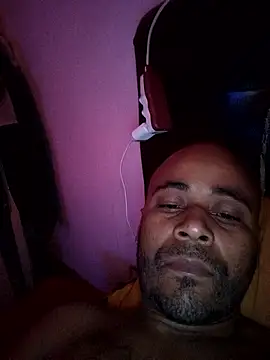 reisloko online show from November 9, 2025, 8:46 pm