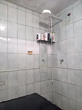 reisloko online show from November 2, 2025, 4:01 pm