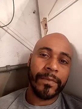 reisloko online show from September 11, 2025, 5:57 pm