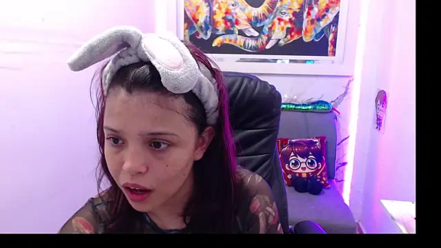 Snapshot of minnie_cake chatting on October 23, 2025, 12:20 am minnie cake online show from October 23, 2025, 12:20 am