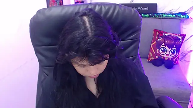 Snapshot of minnie_cake chatting on November 30, 2025, 9:37 pm minnie cake online show from November 30, 2025, 9:37 pm