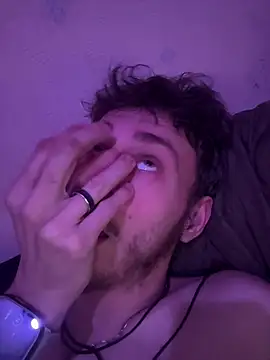 Snapshot of mister_twitter chatting on February 11, 2026, 5:51 am mister twitter online show from February 11, 2026, 5:51 am