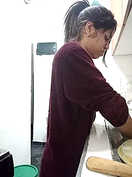 Snapshot of toxic_sweet_ chatting on November 28, 2025, 7:25 pm toxic sweet online show from November 28, 2025, 7:25 pm