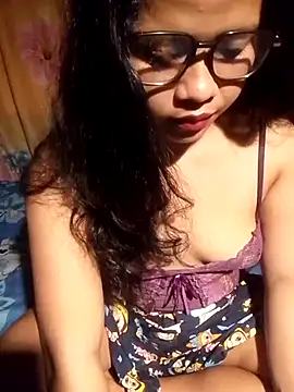 Snapshot of hotmomma8 chatting on July 23, 2026, 2:35 pm hotmomma8 online show from July 23, 2026, 2:35 pm