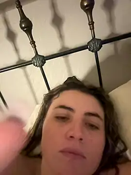 M1l3yD3w online show from October 3, 2025, 3:41 am