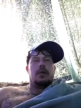 Snapshot of kdaddyj chatting on May 9, 2026, 11:24 am kdaddyj online show from May 9, 2026, 11:24 am