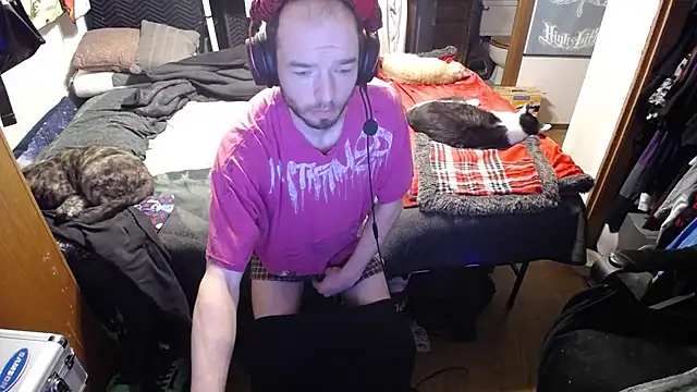 womenhateme69 online show from November 4, 2025, 12:09 pm