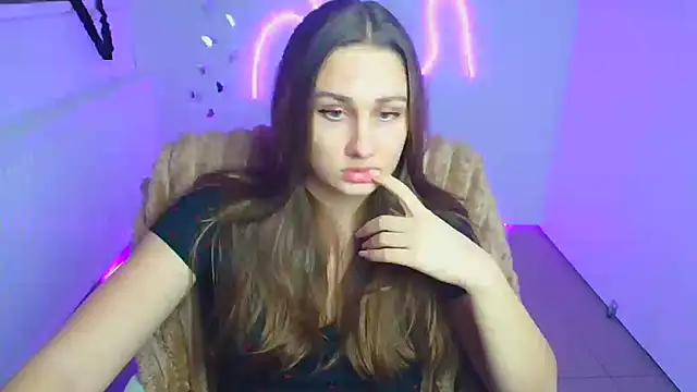 Stefanie Sweet online show from February 18, 2026, 12:34 pm