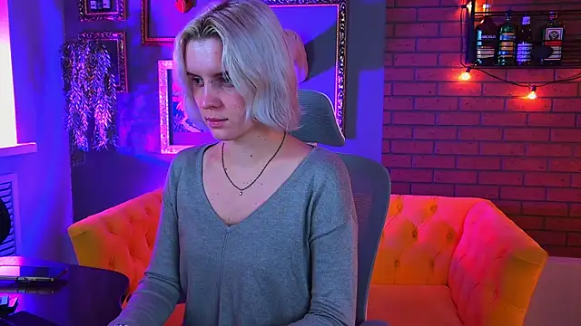 BethanyCloud online show from December 23, 2025, 5:29 am