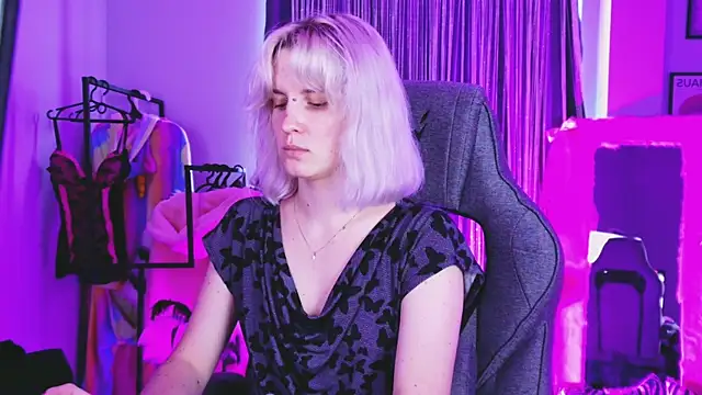Snapshot of BethanyCloud chatting on July 17, 2026, 5:15 am BethanyCloud online show from July 17, 2026, 5:15 am