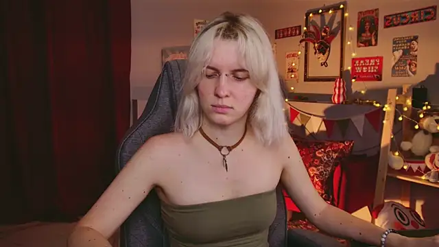 Snapshot of BethanyCloud chatting on July 14, 2026, 5:23 am BethanyCloud online show from July 14, 2026, 5:23 am