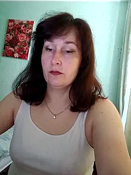 Amandda  online show from June 18, 2026, 7:51 am