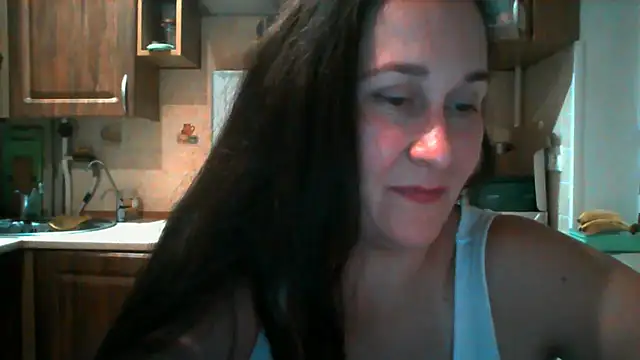 Snapshot of Amandda_ chatting on September 13, 2025, 6:52 pm Amandda online show from September 13, 2025, 6:52 pm